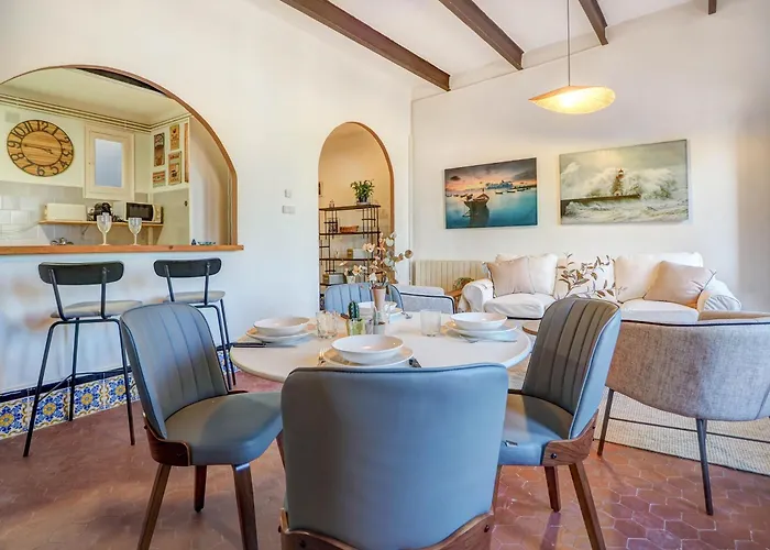 Ventanas Sea Front By Hello Homes * Сиджес