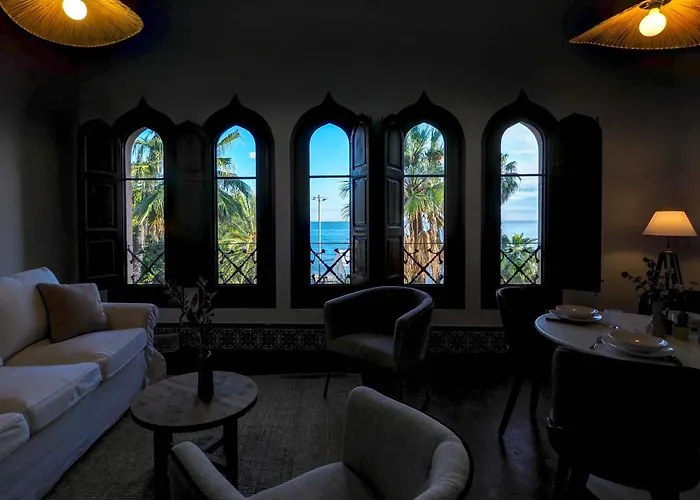 Ventanas Sea Front By Hello Homes Сиджес